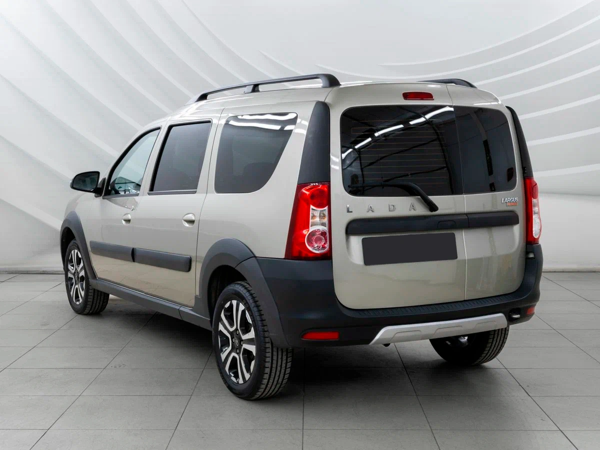 Lada Largus Cross в Уфа - еще фото